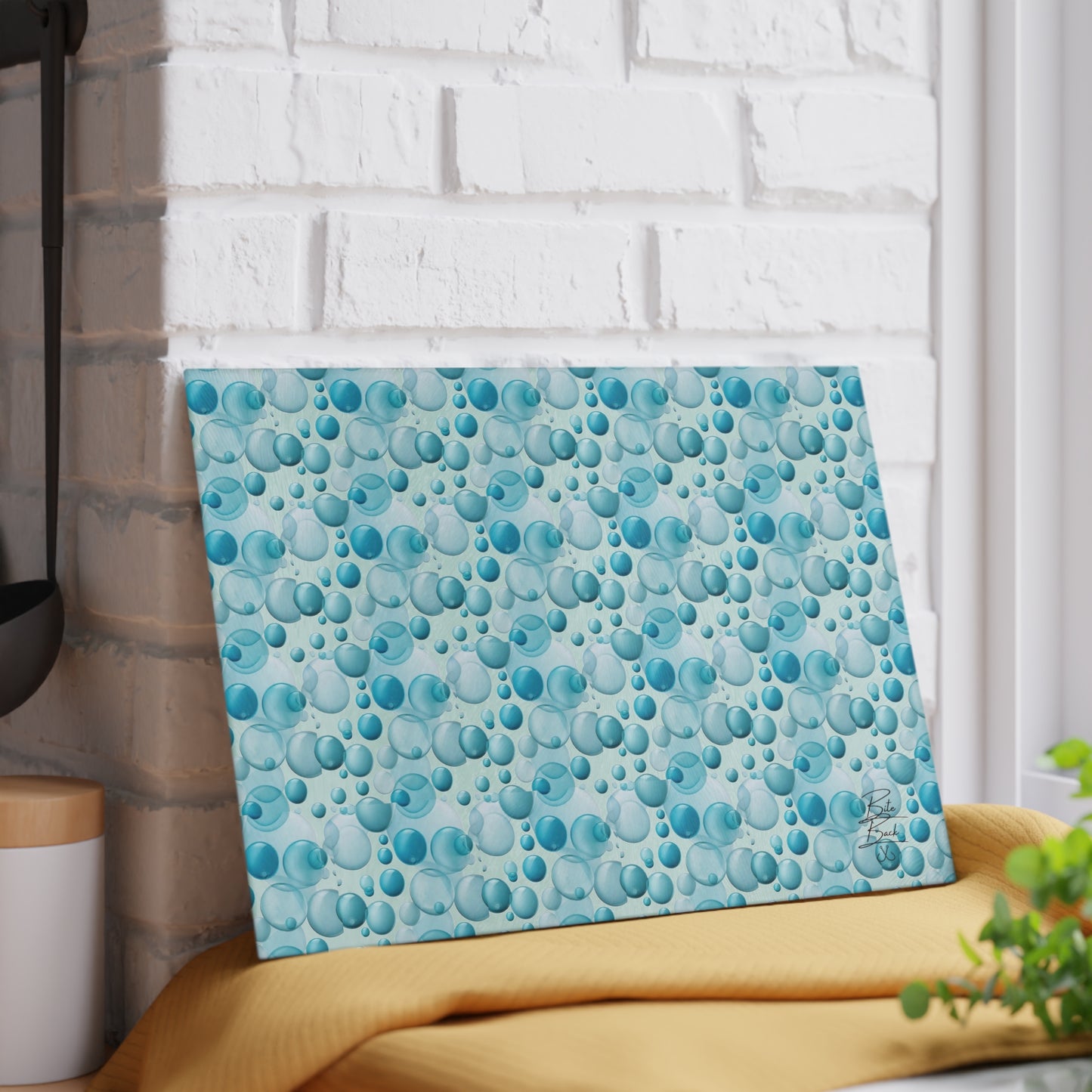 Bubbles Glass Cutting Board