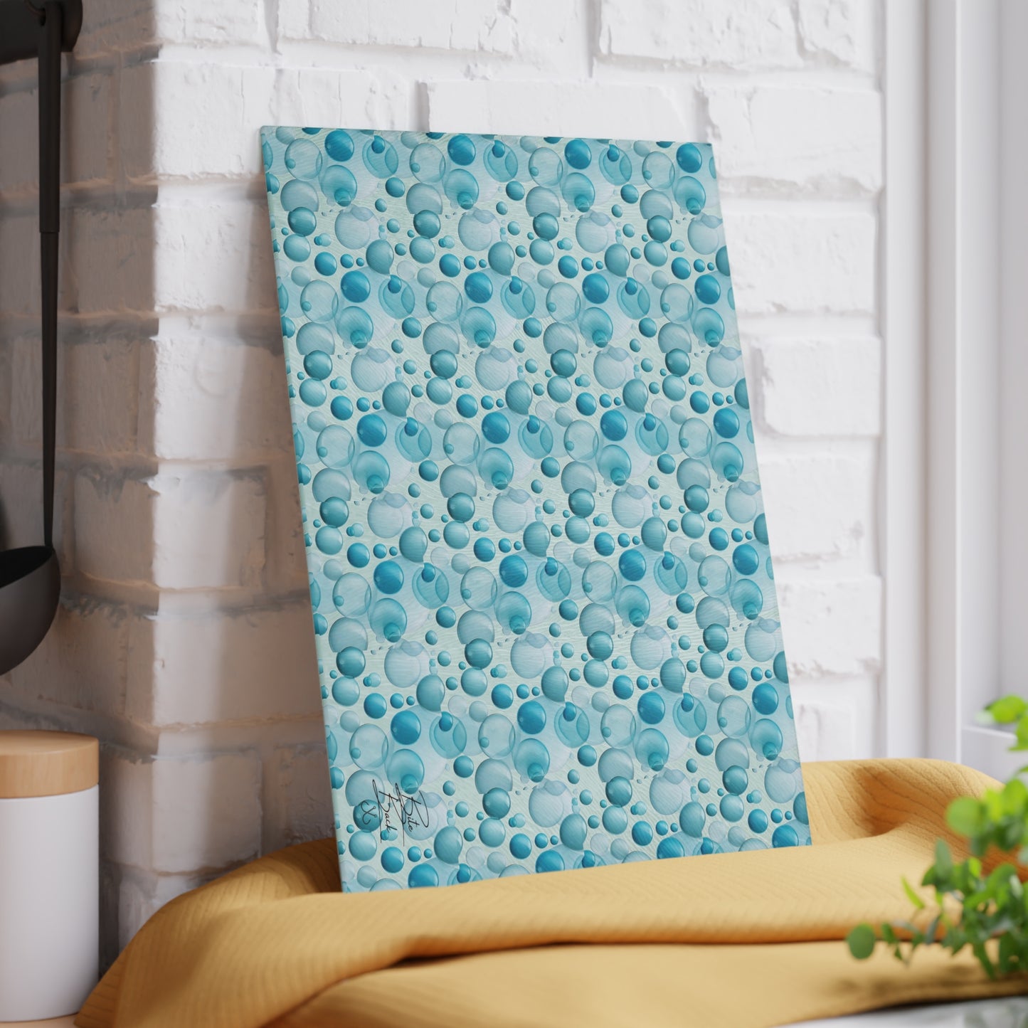 Bubbles Glass Cutting Board